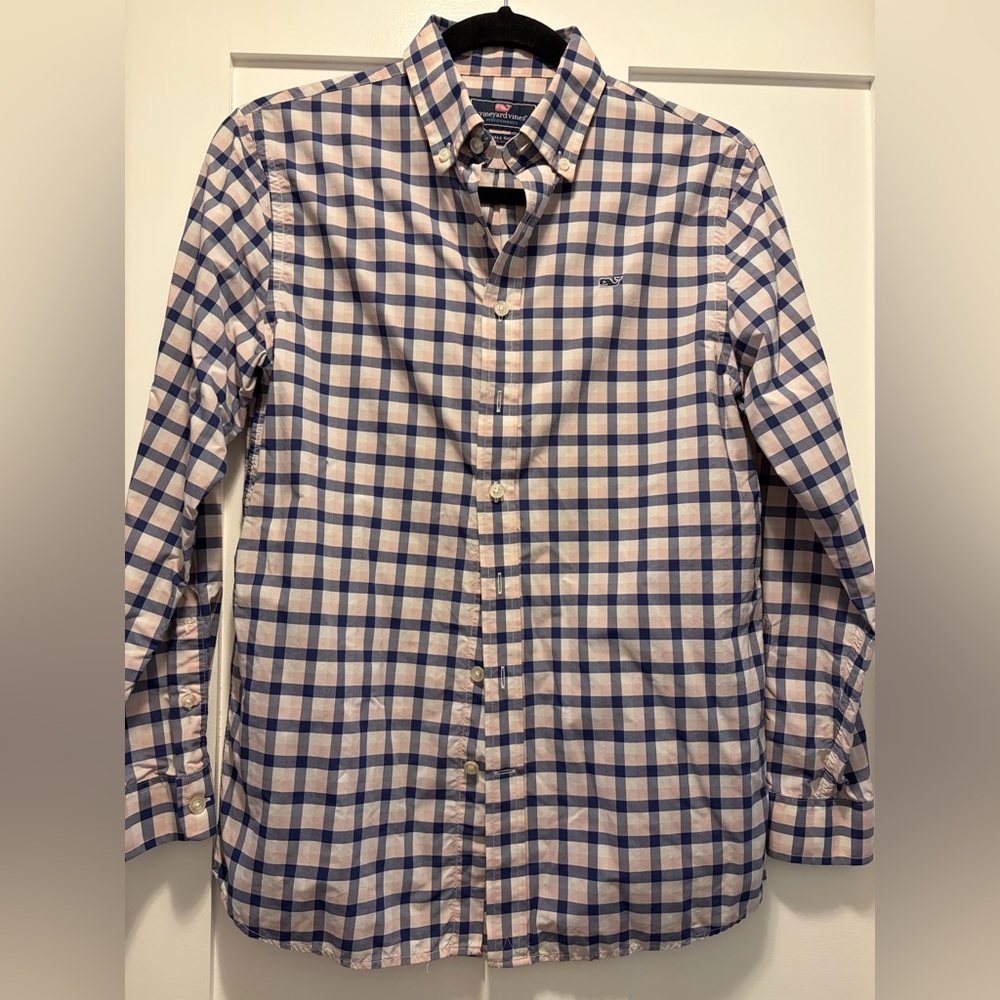 Vineyard Vines Boys Performance Whale Shirt pink blue white size L